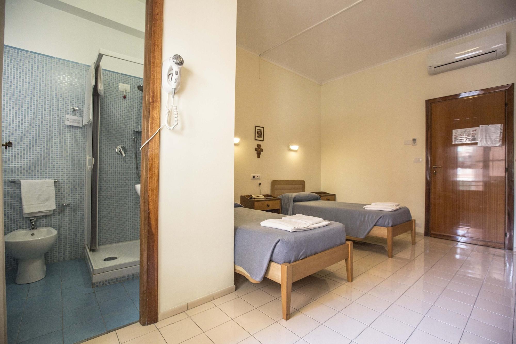 Istituto Piccole Ancelle Di Cristo Re Gasthof Rom
